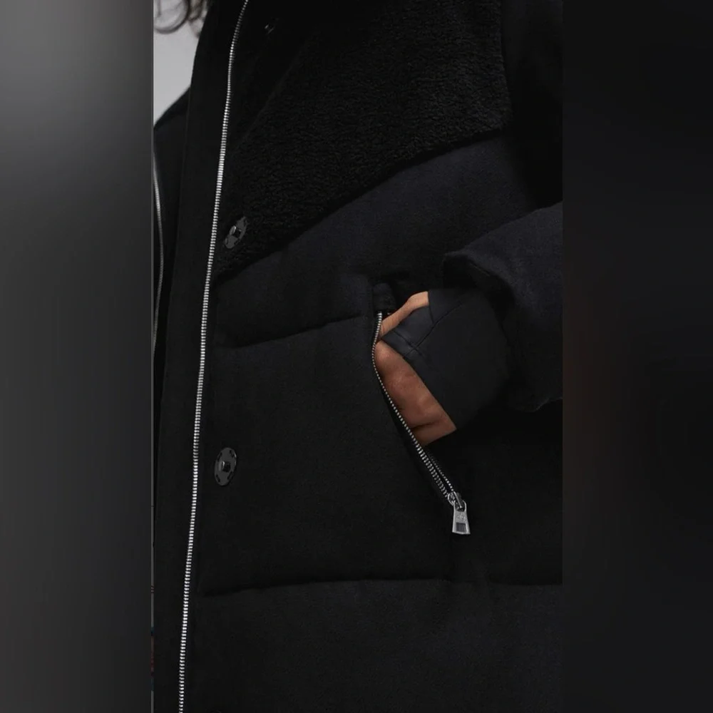 NWT Alo Yoga Snow Fall Puffer Coat Size XS Black Over coat.